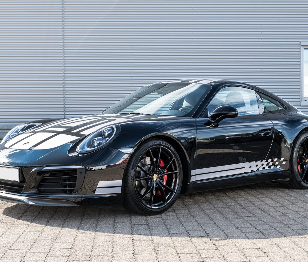 veredelter Sportwagen, Luxuspolitur, Beschichtung, Lackschutz, Porsche