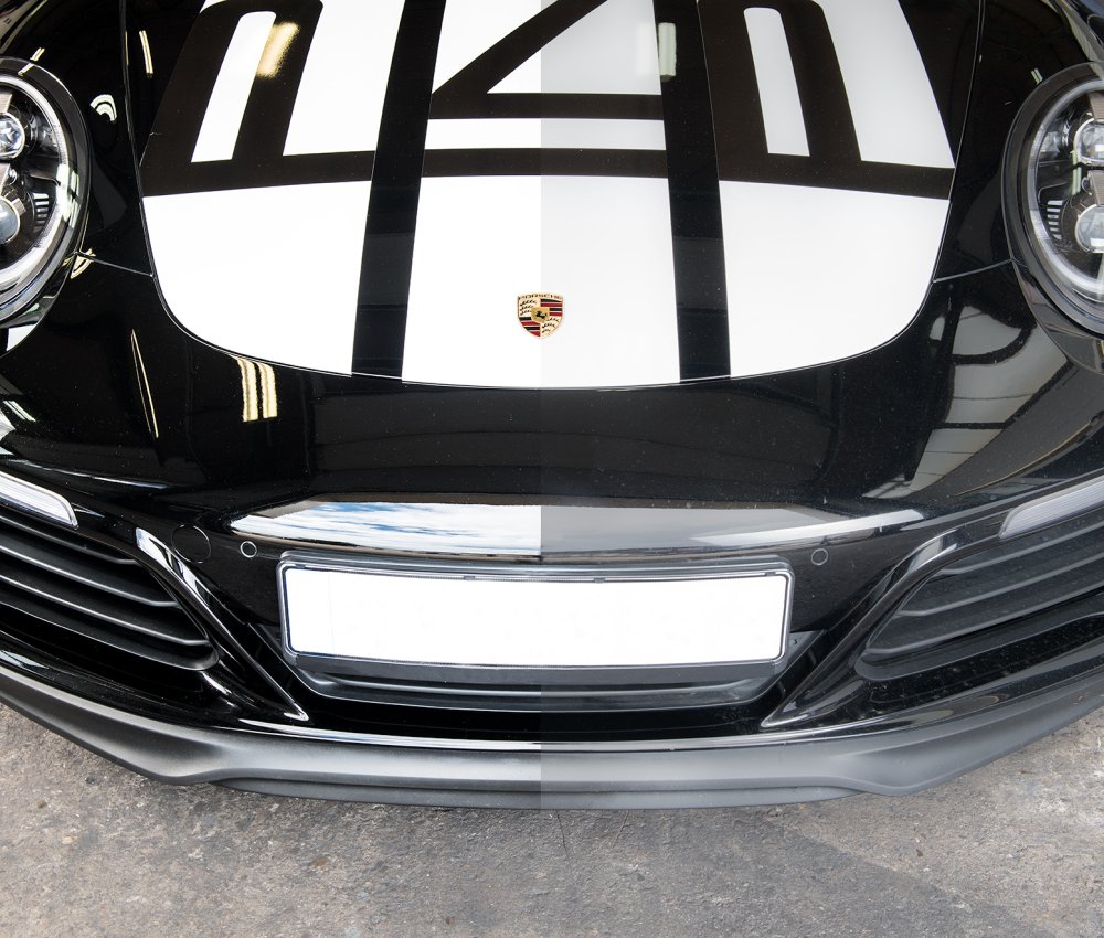 vor der Aufbereitung eines Porsches und danach mit glänzender Lack, 